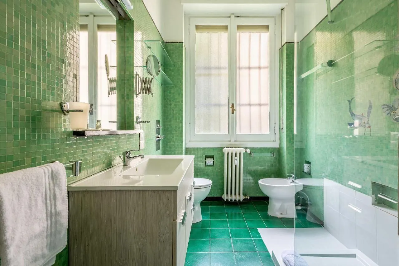 Exclusive 4 Bedrooms Apartment In Milan Center